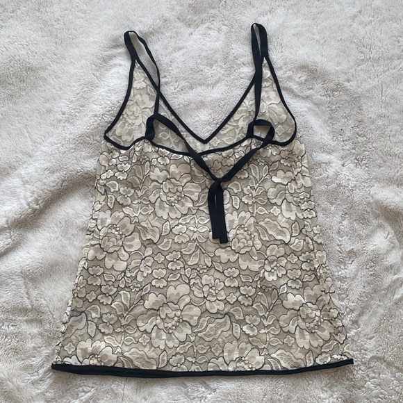 Brand New Babaton Lace Top - Picture 3 of 4